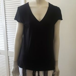 Tahari V neck back top size L